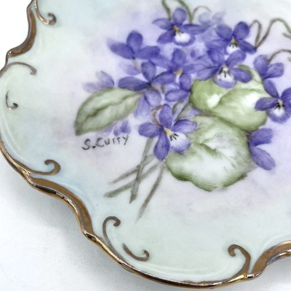 Hand Painted Artist Signed Plate By S. Curry Floral Violet Blossoms Vintage Gold - Picture 2 of 3